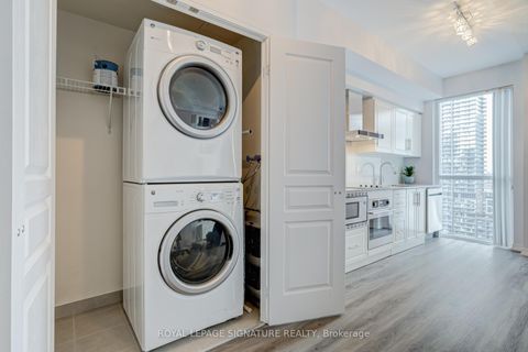 Photo 14 at 2108 - 352 Front Street W, Waterfront Communities C1, Toronto