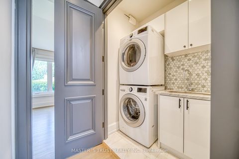 Photo 32 at 15 Ames Circle, Don Mills, Toronto
