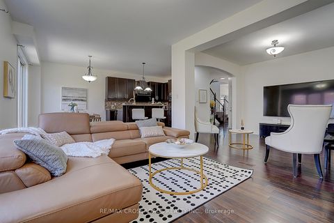 Photo 9 at 106 Milos Road, Jefferson, Richmond Hill