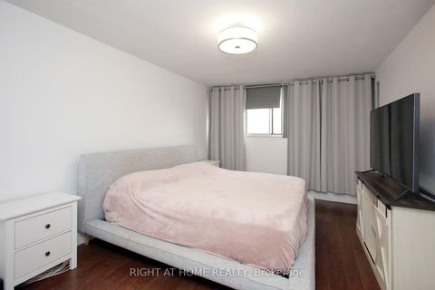 Photo 16 at 1508 - 11 Wincott Drive, The Westway, Toronto