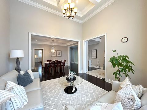 Photo 7 at 418 Queen Mary Drive, CO Central, Oakville