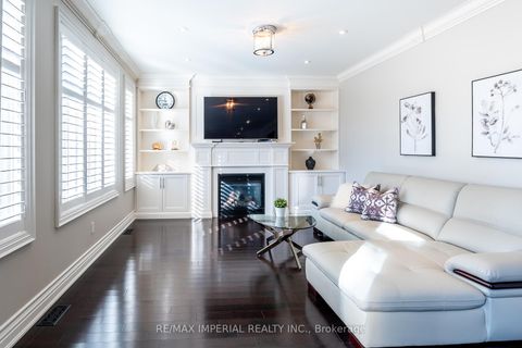 Photo 13 at 418 Queen Mary Drive, CO Central, Oakville