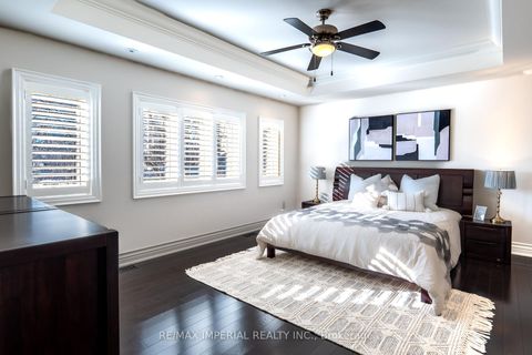 Photo 15 at 418 Queen Mary Drive, CO Central, Oakville