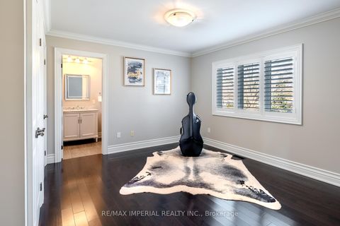 Photo 20 at 418 Queen Mary Drive, CO Central, Oakville