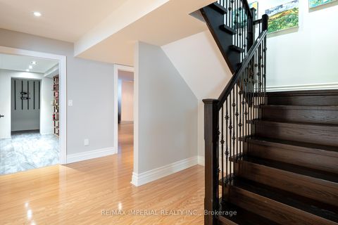 Photo 27 at 418 Queen Mary Drive, CO Central, Oakville