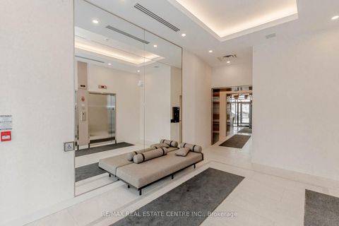 Photo 4 at 310 - 3265 Carding Mill Trail, GO Glenorchy, Oakville