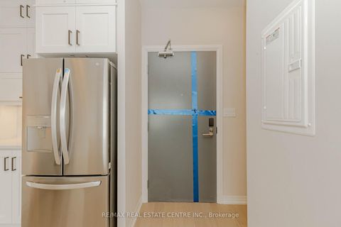 Photo 8 at 310 - 3265 Carding Mill Trail, GO Glenorchy, Oakville