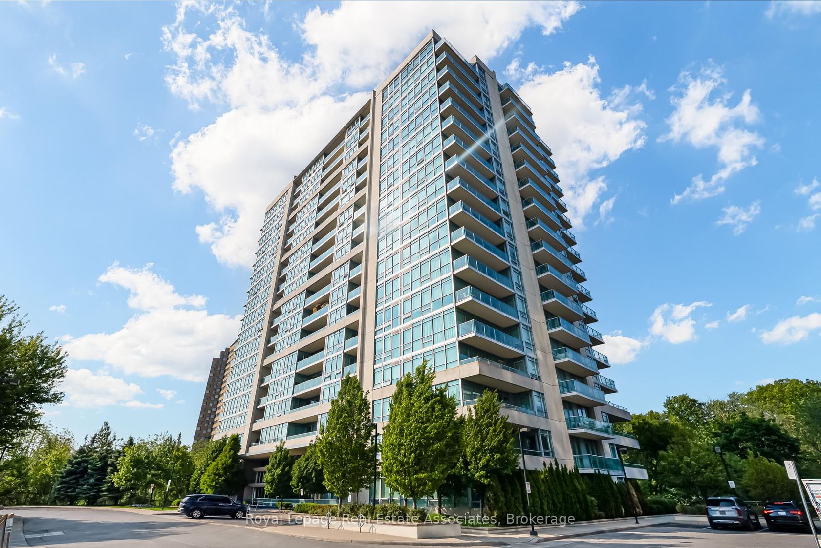 Lph09 - 1055 Southdown Road, Clarkson, Mississauga 