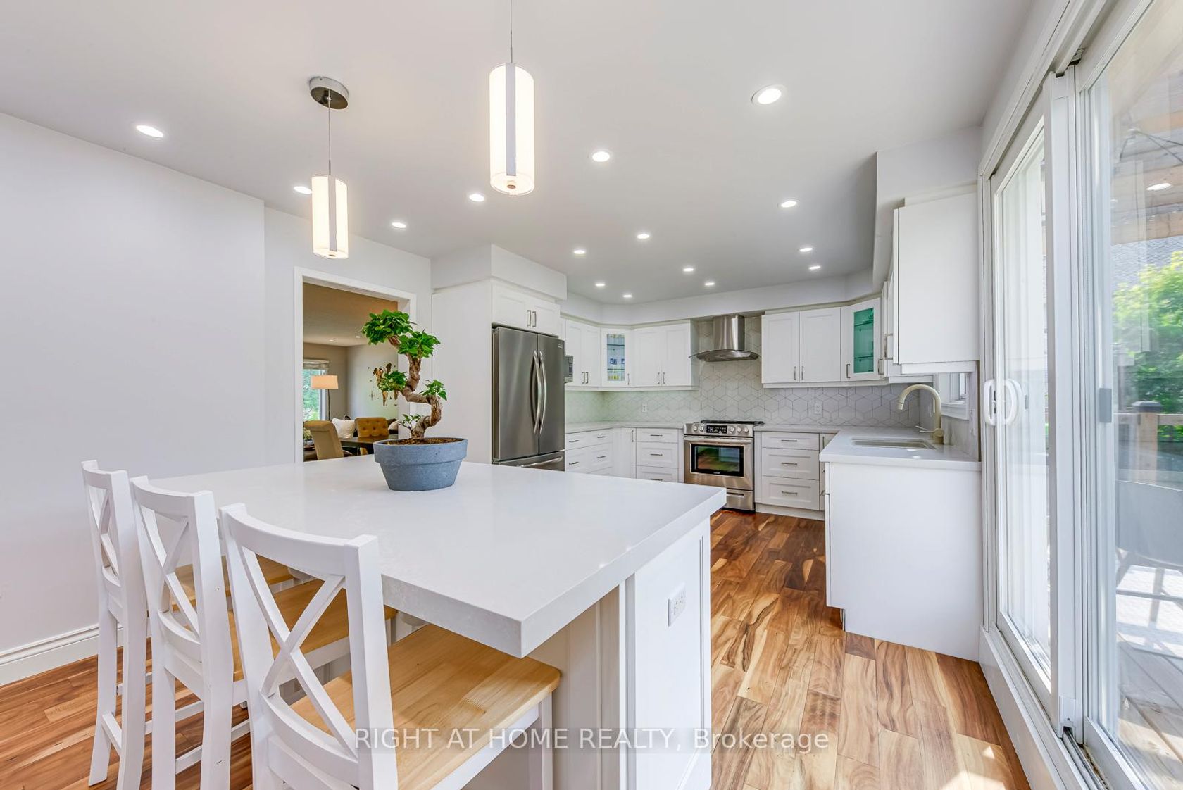 2356 Strawfield Court, RO River Oaks, Oakville 