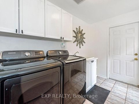 Photo 13 at 2460 Sixth Line, RO River Oaks, Oakville