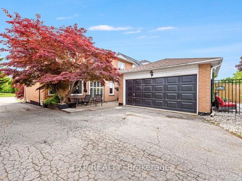 Photo 41 at 2460 Sixth Line, RO River Oaks, Oakville