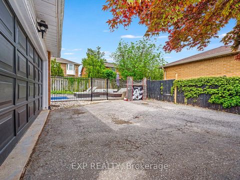 Photo 46 at 2460 Sixth Line, RO River Oaks, Oakville