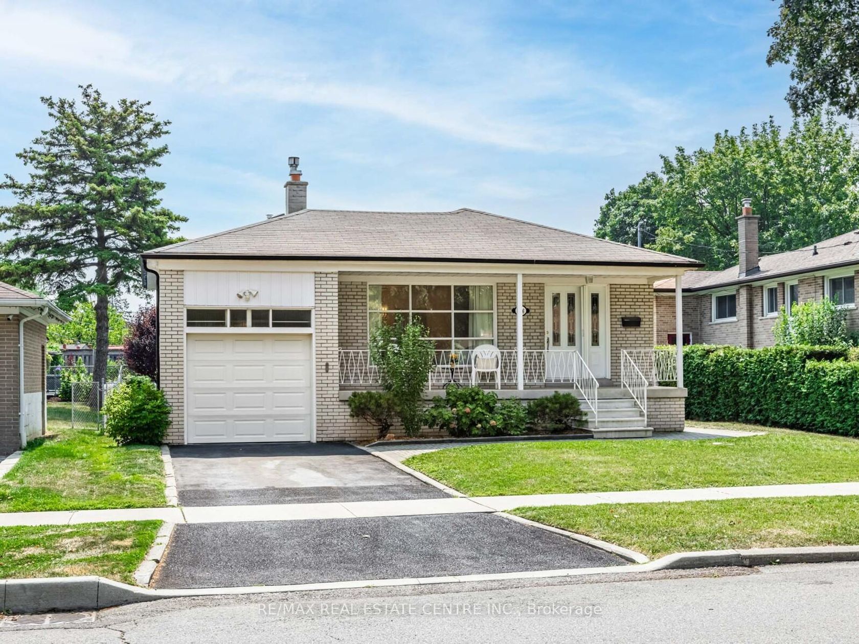 106 Mercury Road, Clairville, Toronto 