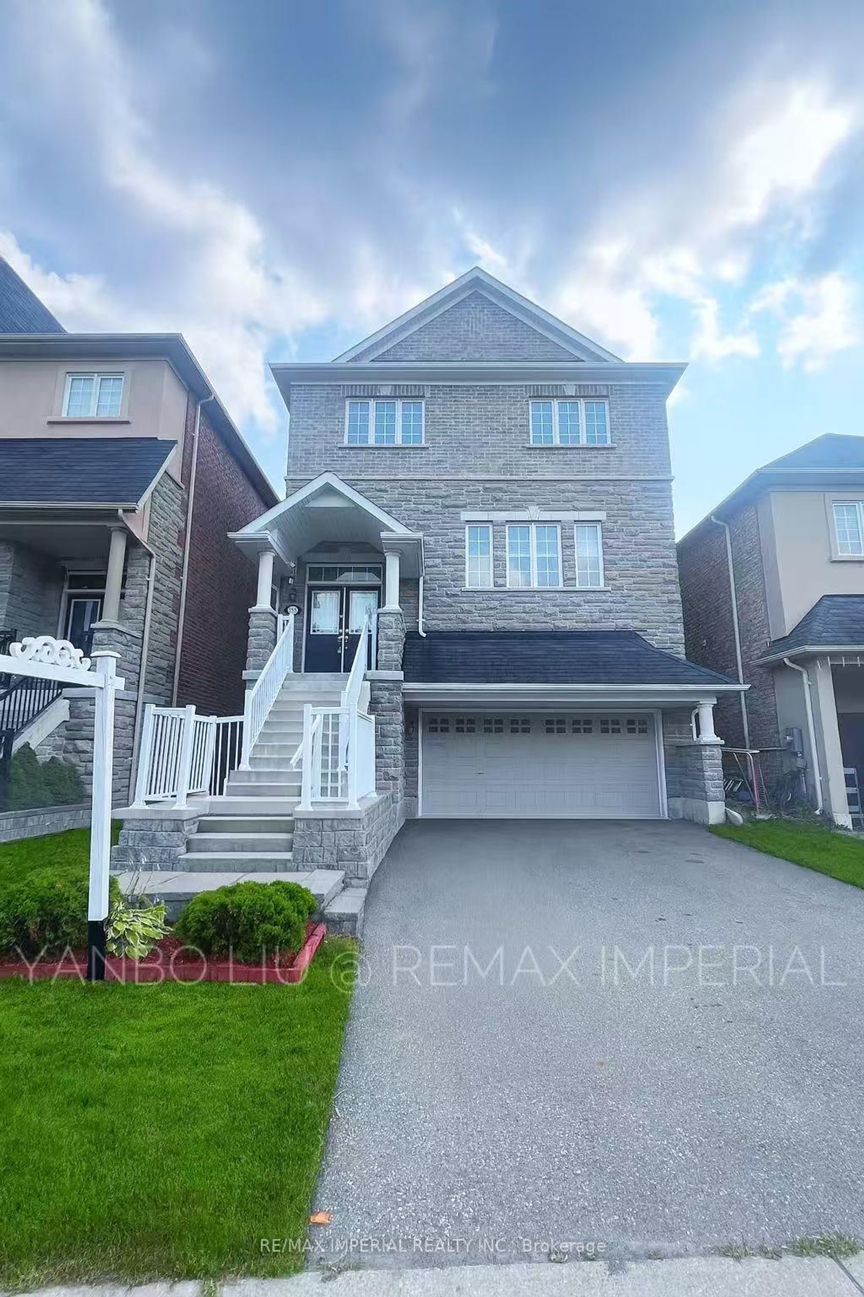 155 Art West Avenue, Woodland Hill, Newmarket photo 1 155 Art West Avenue, Woodland Hill, Newmarket photo 1