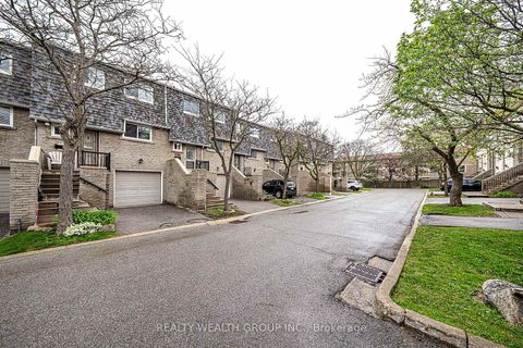 Photo 2 at 113 - 1280 Bridletowne Circle, L'Amoreaux, Toronto