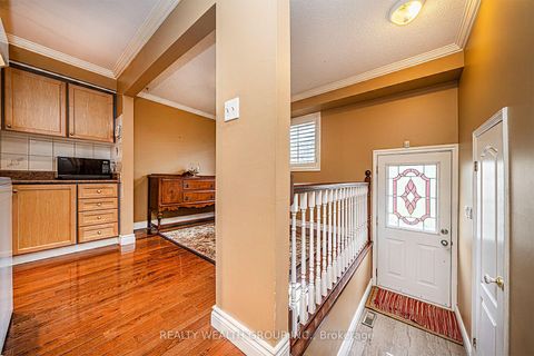 Photo 7 at 113 - 1280 Bridletowne Circle, L'Amoreaux, Toronto