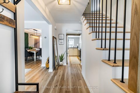 Photo 5 at 155 Willow Lane, London, Newmarket