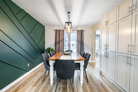 Photo 10 at 155 Willow Lane, London, Newmarket