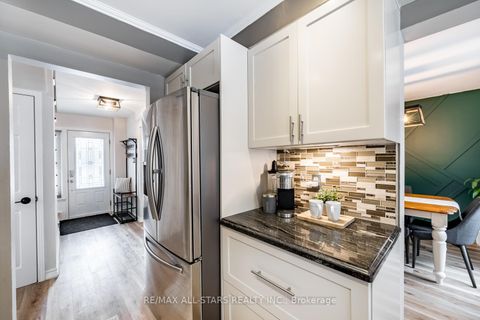 Photo 15 at 155 Willow Lane, London, Newmarket