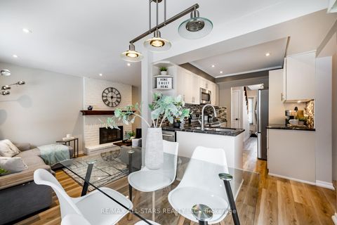 Photo 19 at 155 Willow Lane, London, Newmarket