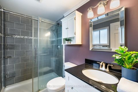 Photo 34 at 155 Willow Lane, London, Newmarket