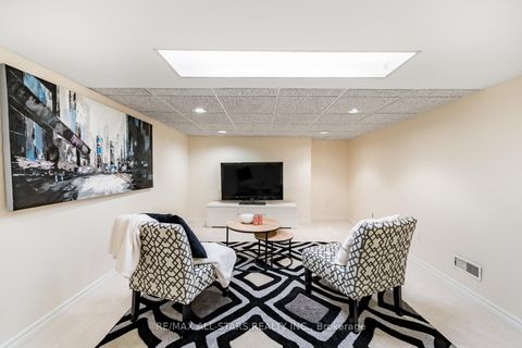 Photo 36 at 155 Willow Lane, London, Newmarket Photo 36 at 155 Willow Lane, London, Newmarket