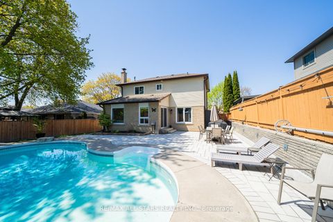 Photo 42 at 155 Willow Lane, London, Newmarket