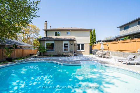 Photo 43 at 155 Willow Lane, London, Newmarket