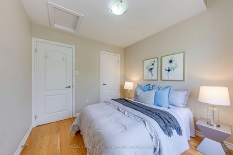 Photo 22 at 12 - 2435 GREENWICH Drive, WM Westmount, Oakville