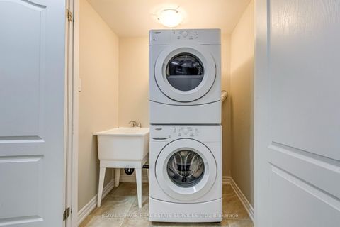 Photo 25 at 12 - 2435 GREENWICH Drive, WM Westmount, Oakville