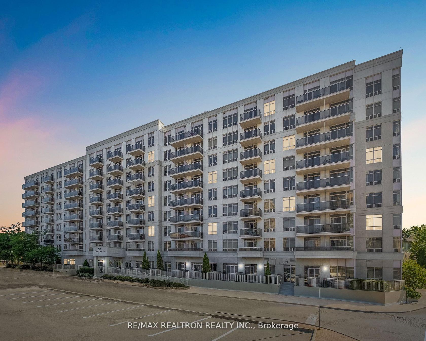 426 - 3650 Kingston Road, Scarborough Village, Toronto by Loree Meneguzzi Real Estate 426 - 3650 Kingston Road, Scarborough Village, Toronto