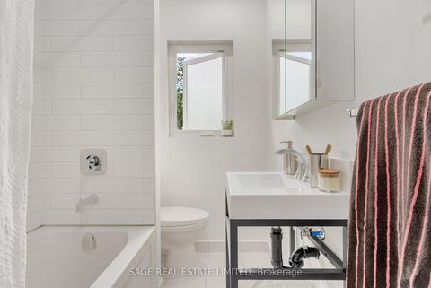 Photo 22 at 253 McRoberts Avenue, Davenport, Toronto