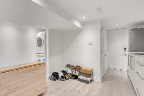 Photo 34 at 253 McRoberts Avenue, Davenport, Toronto