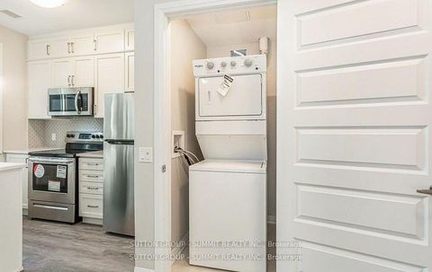 Photo 10 at 301 - 50 Kaitting Trail, GO Glenorchy, Oakville