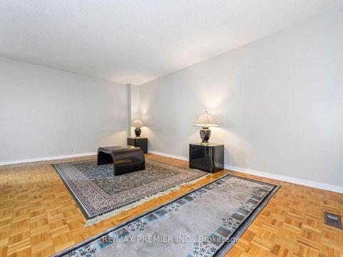 Photo 5 at 119 Cromwell Road, Maple, Vaughan