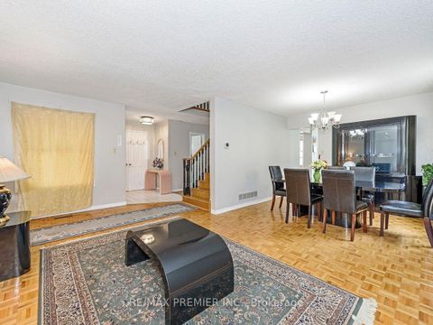 Photo 7 at 119 Cromwell Road, Maple, Vaughan