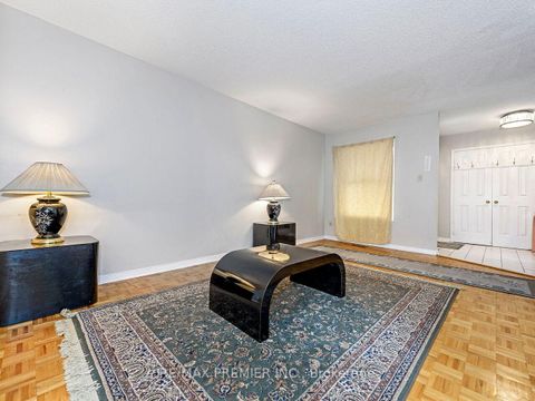 Photo 8 at 119 Cromwell Road, Maple, Vaughan