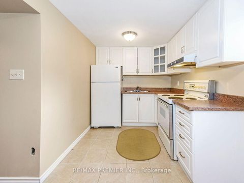 Photo 38 at 119 Cromwell Road, Maple, Vaughan