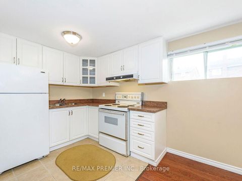 Photo 39 at 119 Cromwell Road, Maple, Vaughan