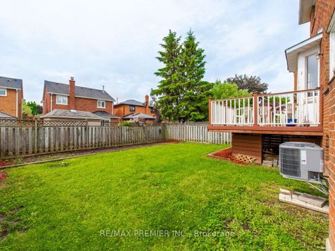 Photo 48 at 119 Cromwell Road, Maple, Vaughan