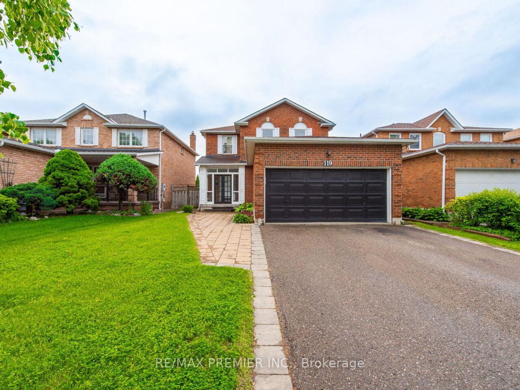 119 Cromwell Road, Maple, Vaughan 