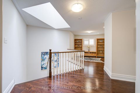 Photo 19 at 21 Moraine Ridge Drive, Jefferson, Richmond Hill