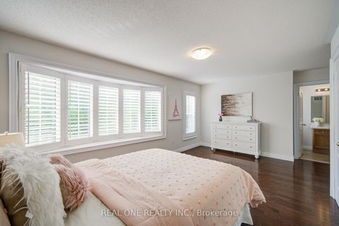 Photo 26 at 21 Moraine Ridge Drive, Jefferson, Richmond Hill