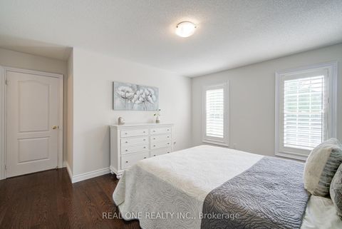 Photo 28 at 21 Moraine Ridge Drive, Jefferson, Richmond Hill