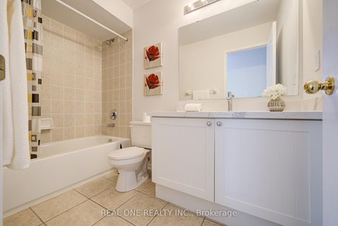 Photo 30 at 21 Moraine Ridge Drive, Jefferson, Richmond Hill