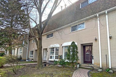 Photo 2 at 6 - 85 Rameau Drive S, Hillcrest Village, Toronto