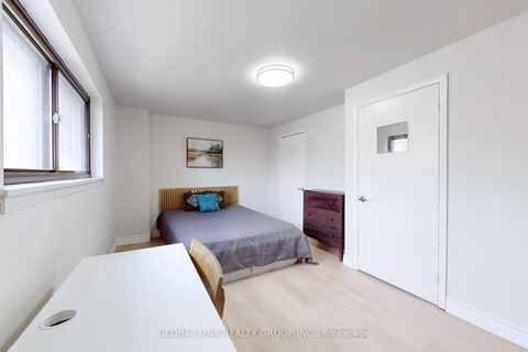 Photo 10 at 6 - 85 Rameau Drive S, Hillcrest Village, Toronto