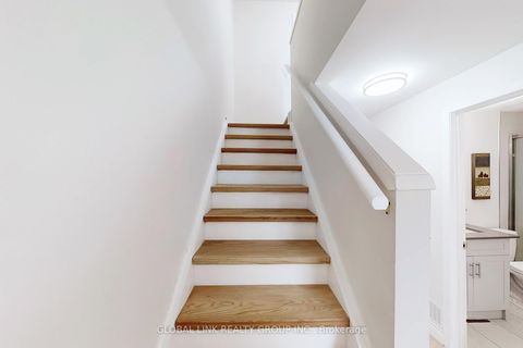 Photo 19 at 6 - 85 Rameau Drive S, Hillcrest Village, Toronto