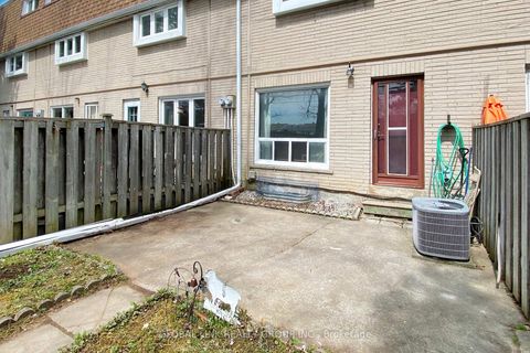 Photo 35 at 6 - 85 Rameau Drive S, Hillcrest Village, Toronto