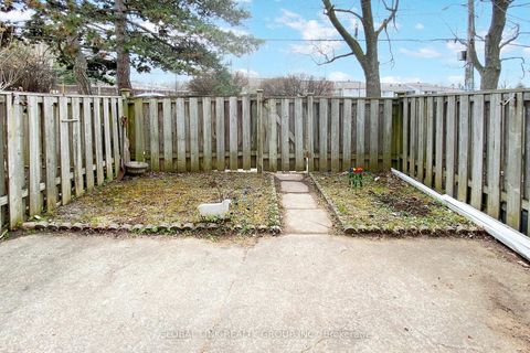 Photo 36 at 6 - 85 Rameau Drive S, Hillcrest Village, Toronto